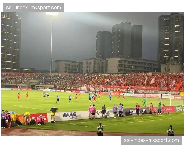 历史回顾:中超联赛“春季赛程”模式的由来与利弊讨论。 历史回顾:中超联赛“春季赛程”模式的由来与利弊讨论。